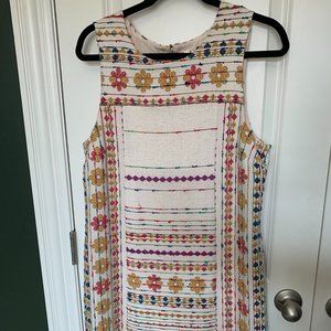 Embroidered Anthropologie shift dress white/multicolor